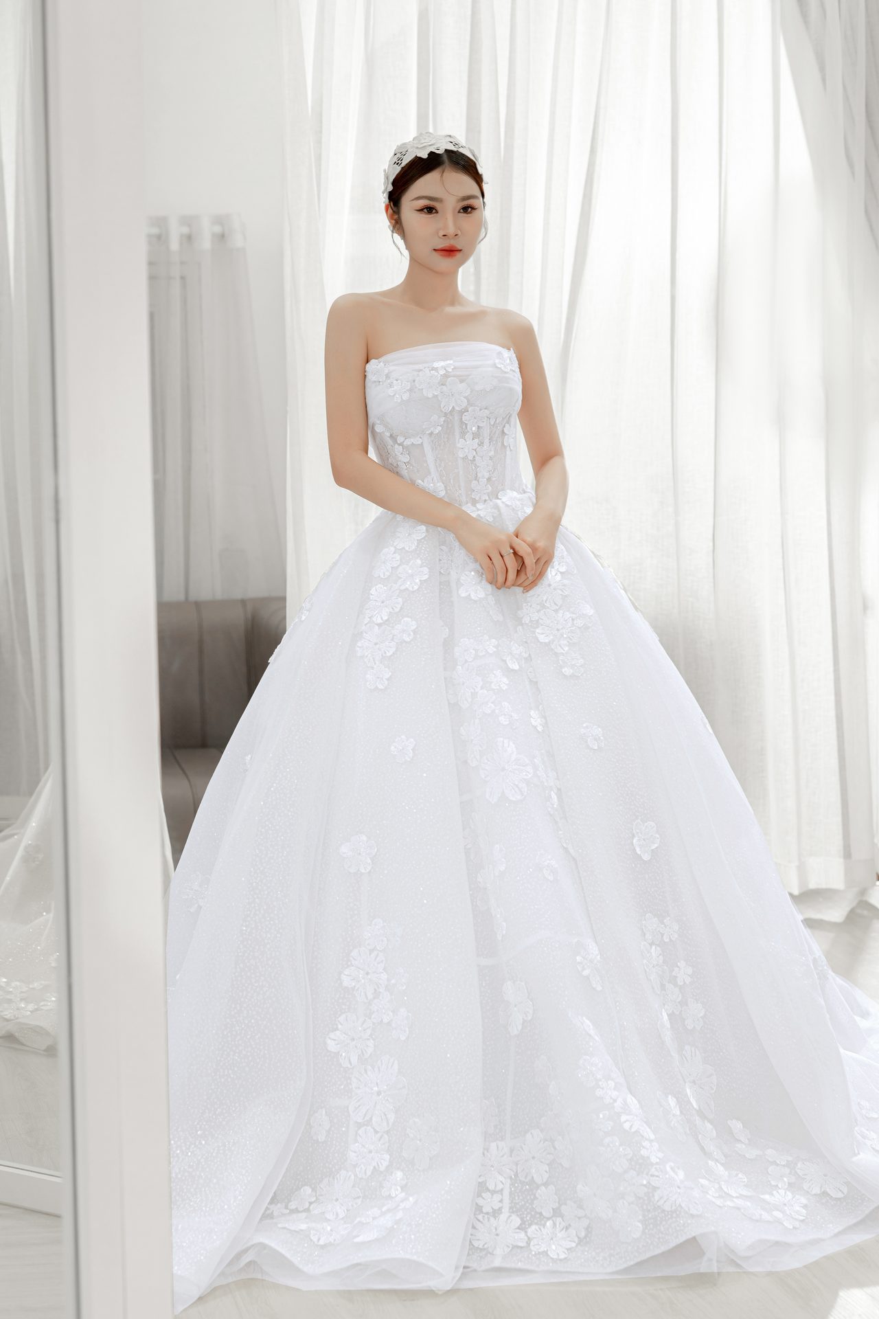 Váy cưới cho cô dâu bầu: thoải mái vẫn lộng lẫy | Anna Bridal